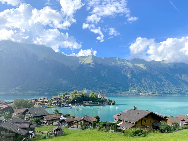 Brienz lake Switzerland cycling
